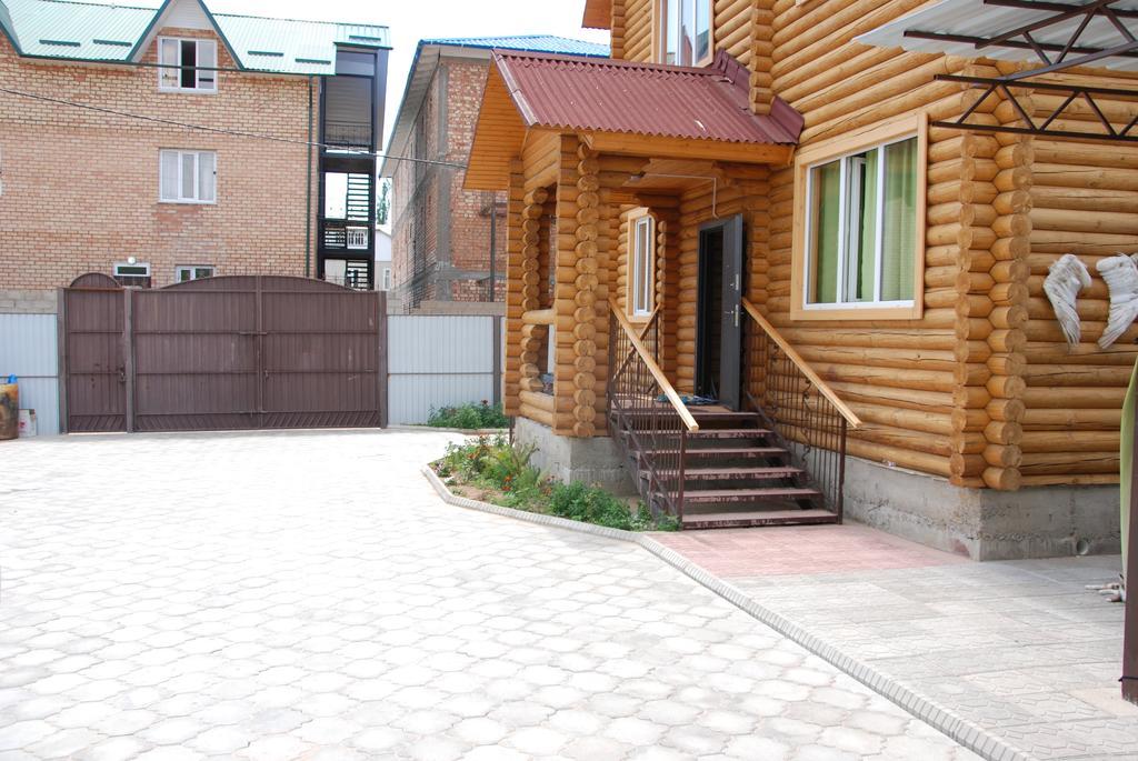 Guest House Ozernaya Cholpon-Ata Exterior foto